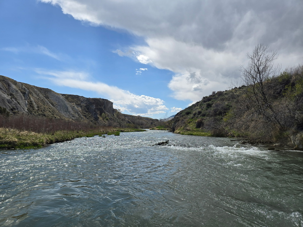 Shoshone River flowing through dramatic canyon walls